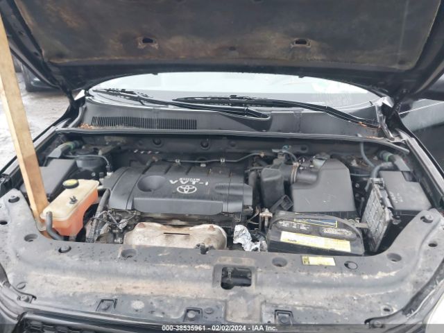 Photo 9 VIN: 2T3BF4DV4AW069498 - TOYOTA RAV4 