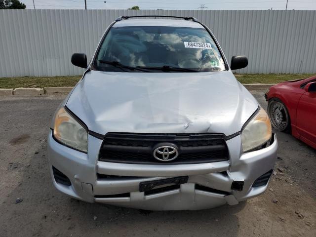 Photo 4 VIN: 2T3BF4DV4AW074099 - TOYOTA RAV4 