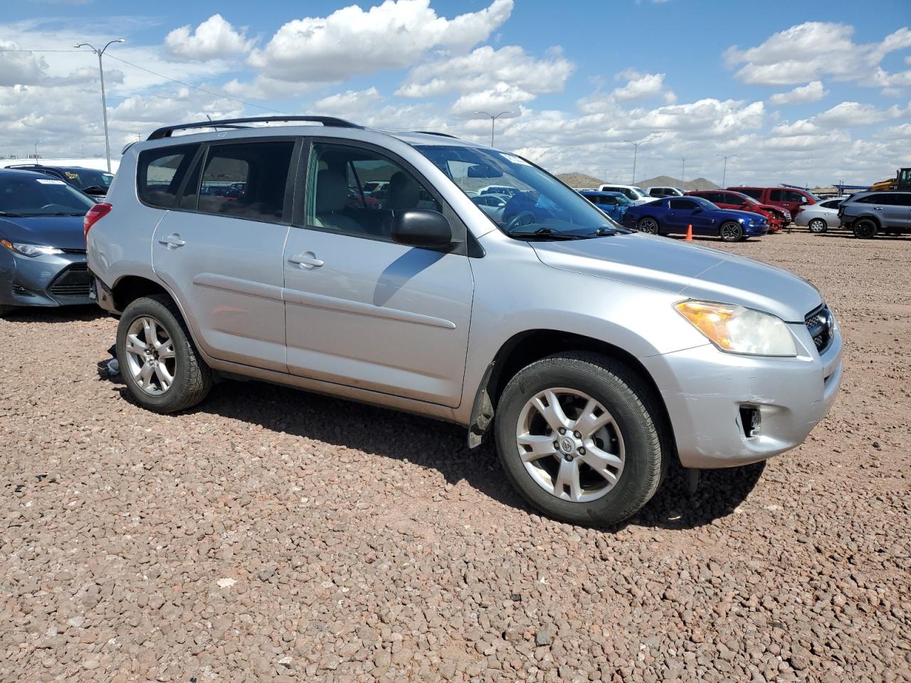 Photo 3 VIN: 2T3BF4DV4BW100086 - TOYOTA RAV 4 