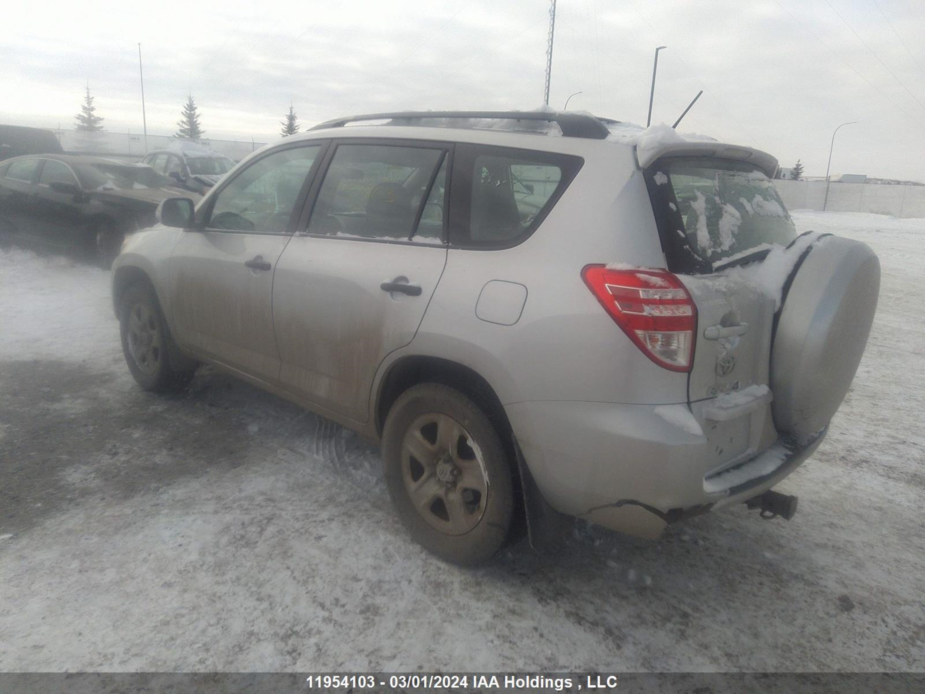 Photo 2 VIN: 2T3BF4DV4BW152625 - TOYOTA RAV 4 