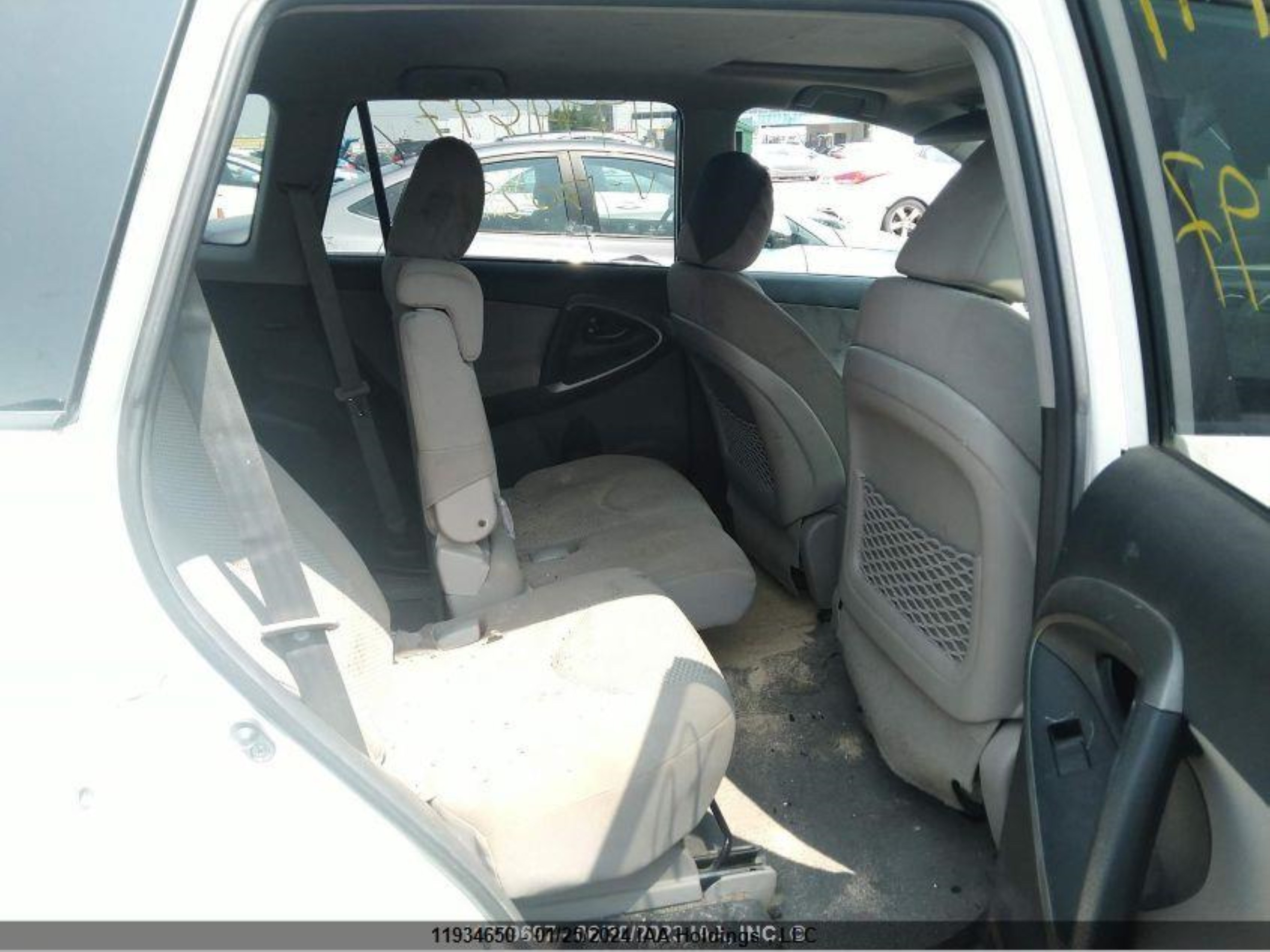 Photo 7 VIN: 2T3BF4DV4BW170297 - TOYOTA RAV 4 