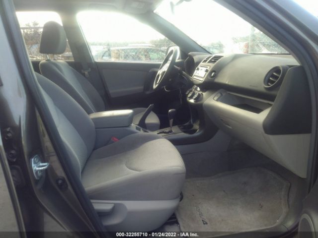 Photo 4 VIN: 2T3BF4DV4CW194469 - TOYOTA RAV4 