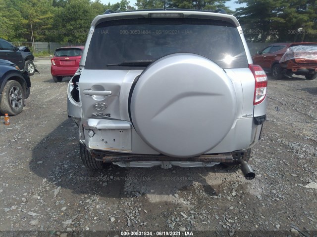 Photo 5 VIN: 2T3BF4DV4CW221976 - TOYOTA RAV4 