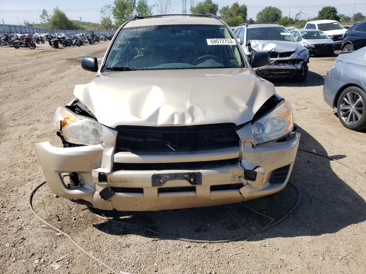 Photo 4 VIN: 2T3BF4DV5AW066433 - TOYOTA RAV 4 