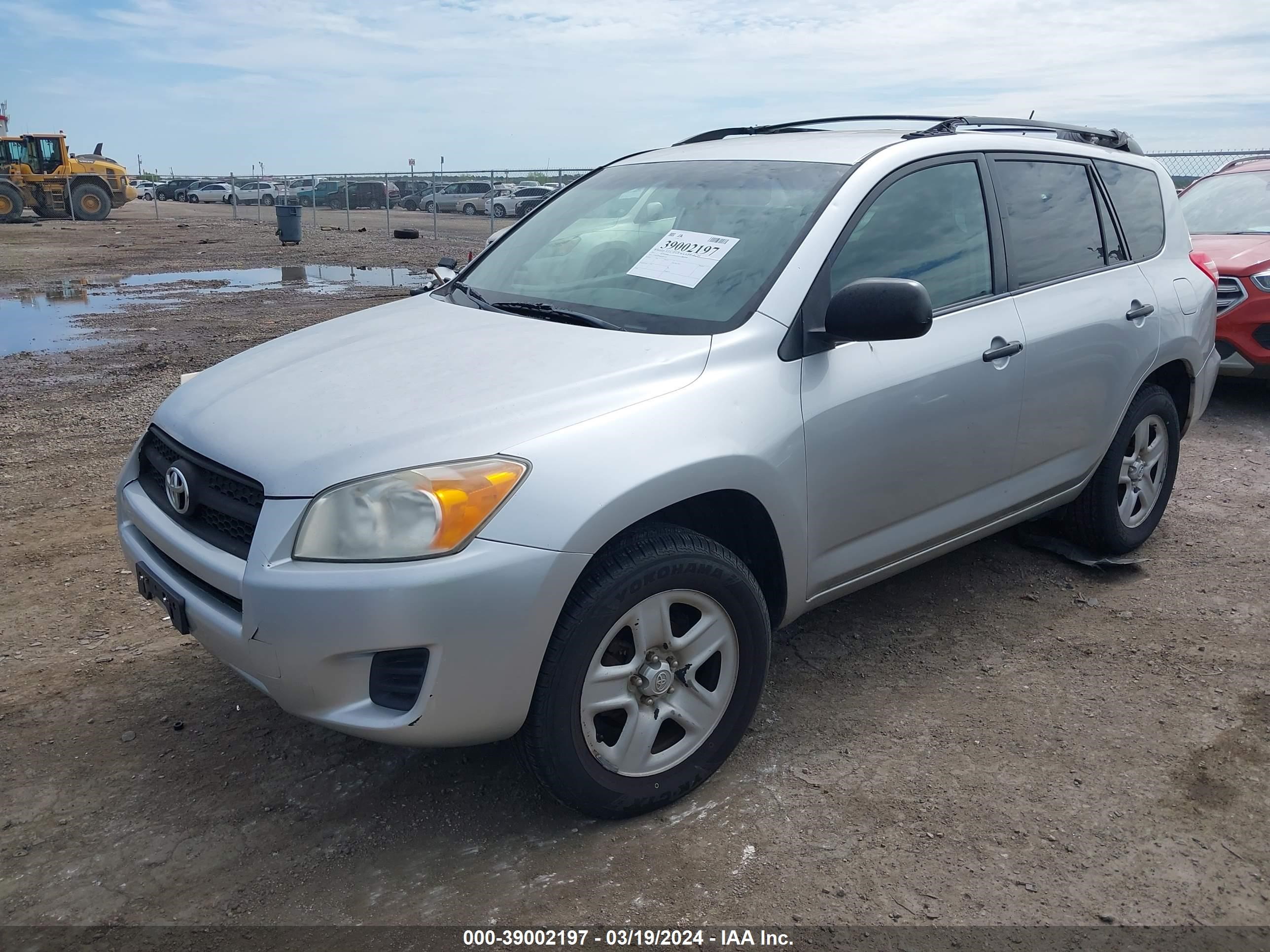 Photo 1 VIN: 2T3BF4DV5BW085324 - TOYOTA RAV 4 