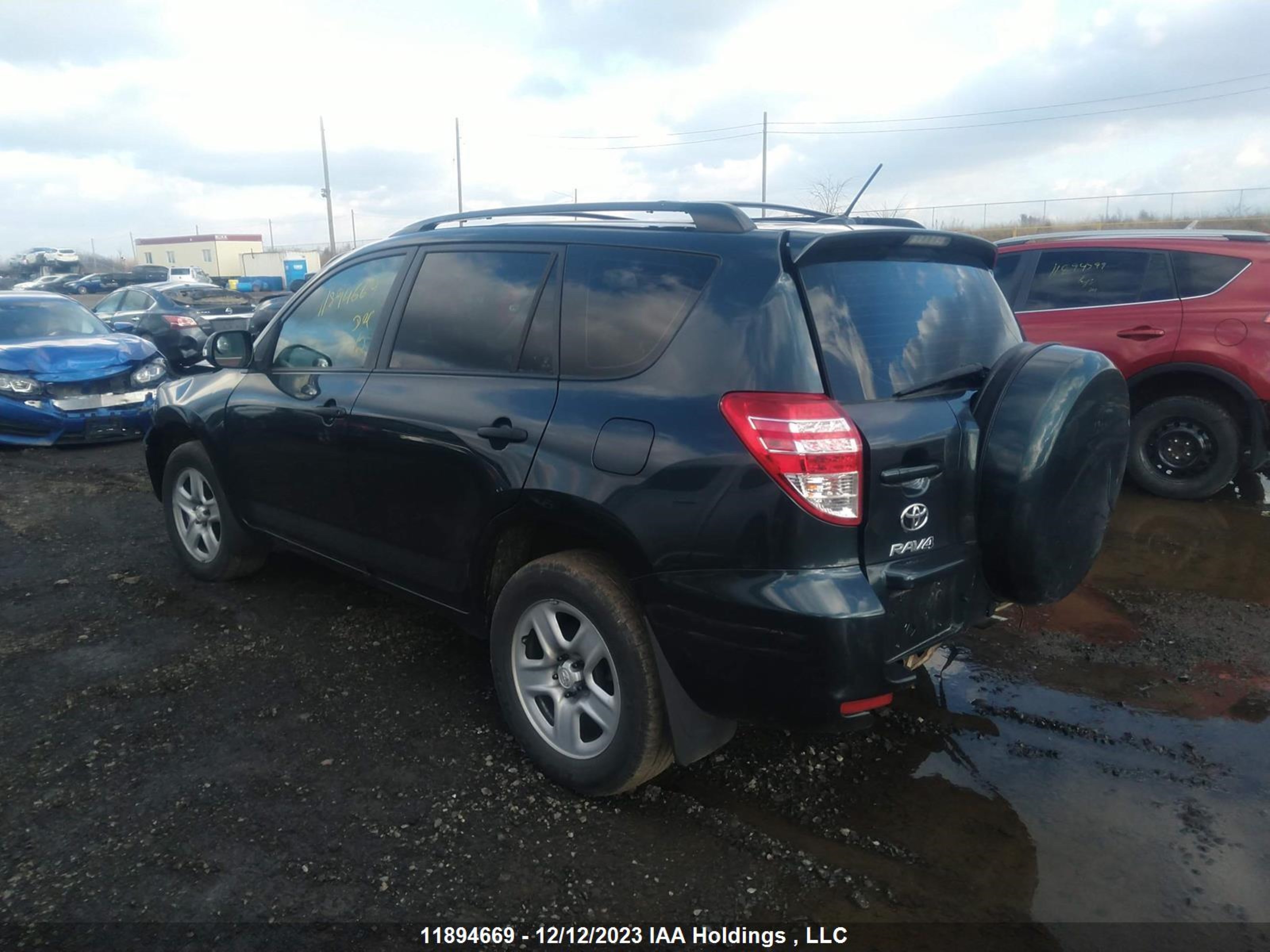 Photo 2 VIN: 2T3BF4DV5BW124946 - TOYOTA RAV 4 