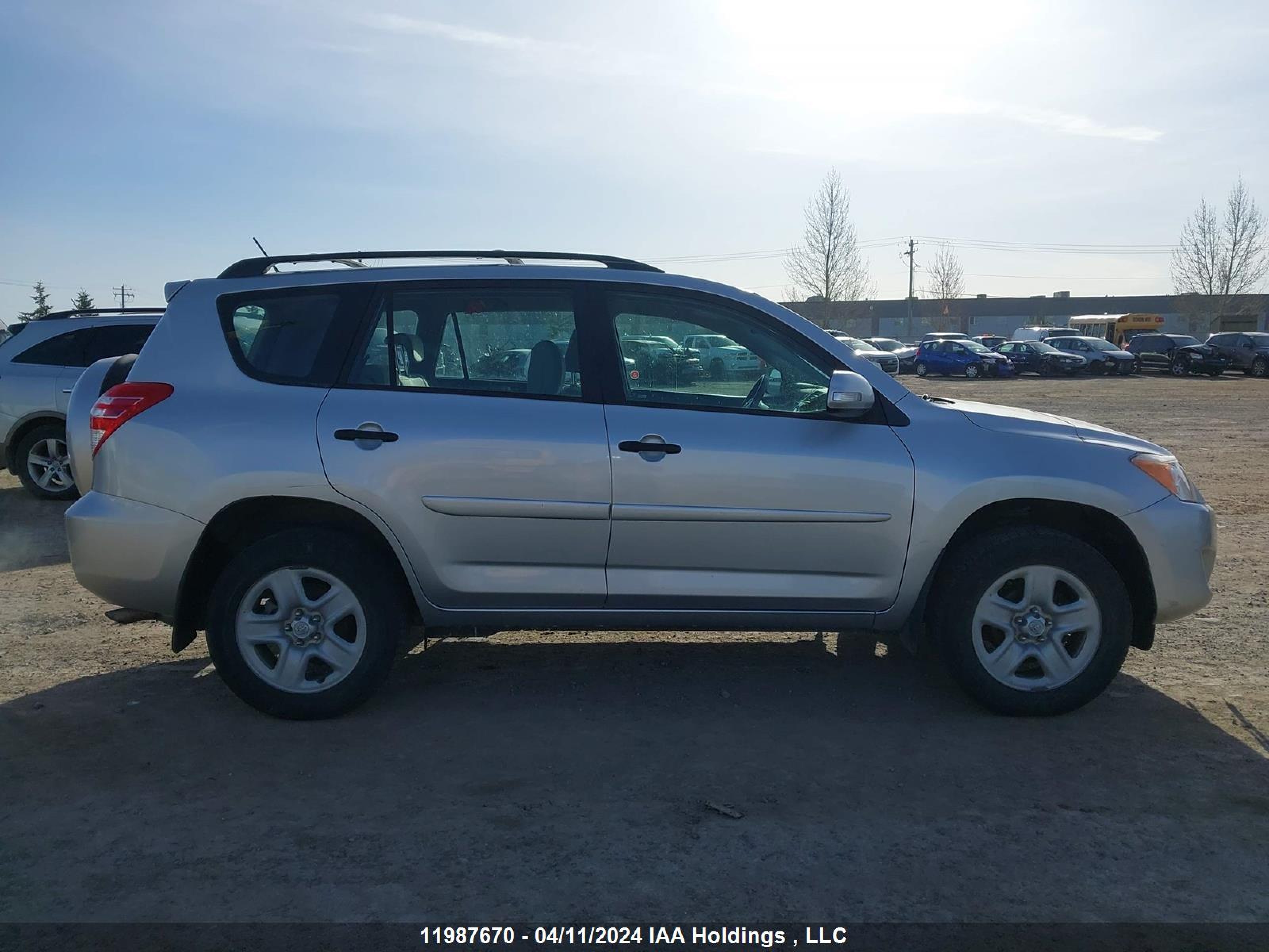 Photo 12 VIN: 2T3BF4DV5BW125143 - TOYOTA RAV 4 