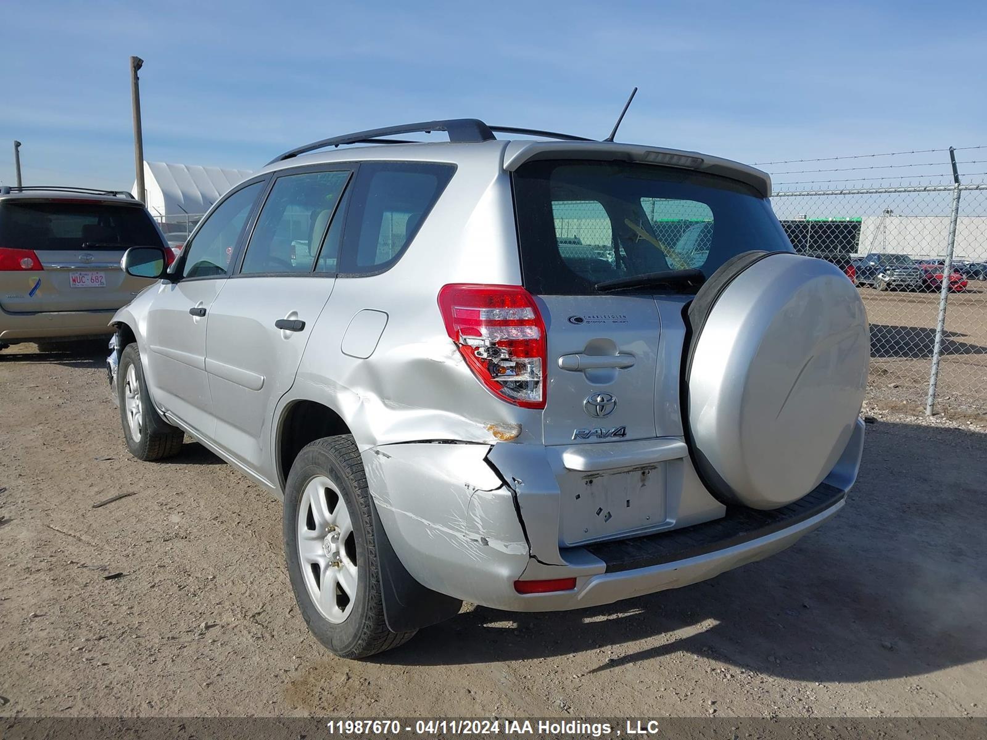 Photo 2 VIN: 2T3BF4DV5BW125143 - TOYOTA RAV 4 