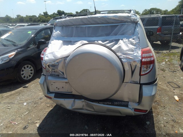 Photo 5 VIN: 2T3BF4DV5BW137745 - TOYOTA RAV4 