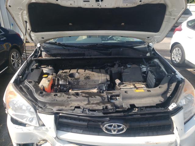 Photo 6 VIN: 2T3BF4DV5CW204460 - TOYOTA RAV4 