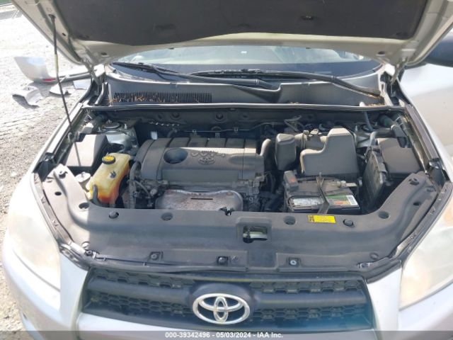 Photo 9 VIN: 2T3BF4DV5CW205415 - TOYOTA RAV4 