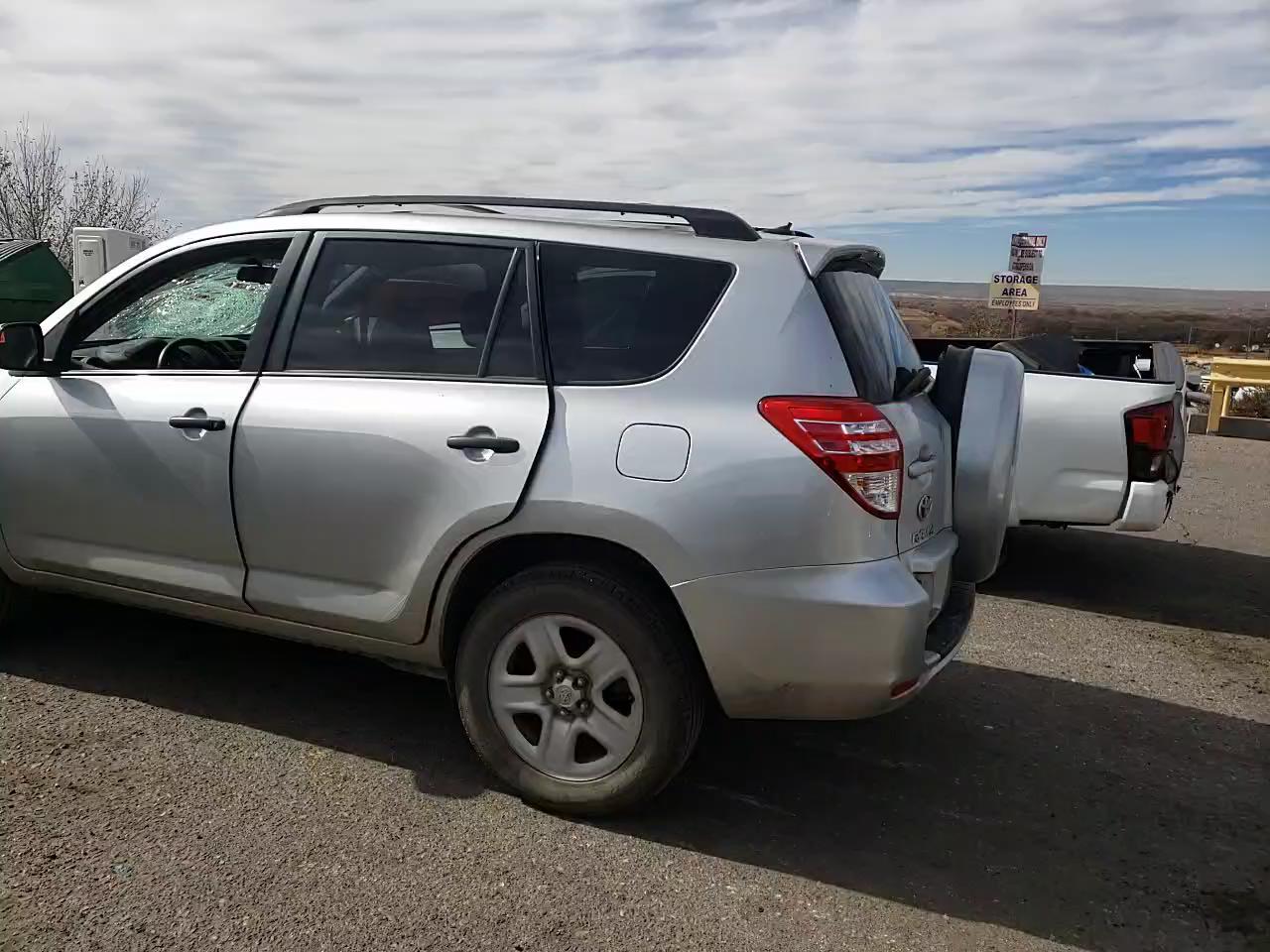 Photo 10 VIN: 2T3BF4DV5CW211411 - TOYOTA RAV4 