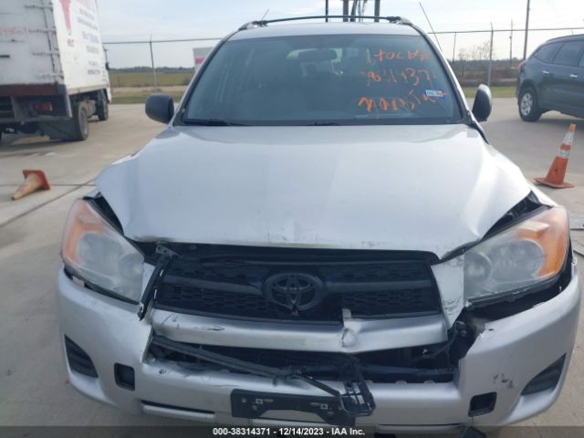 Photo 5 VIN: 2T3BF4DV5CW219332 - TOYOTA RAV4 