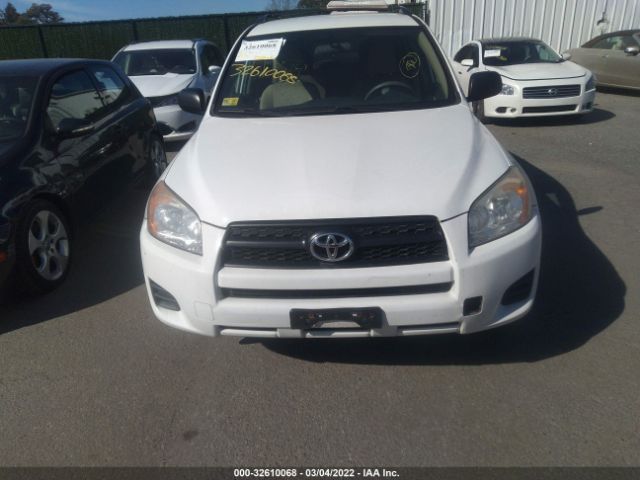 Photo 5 VIN: 2T3BF4DV5CW219556 - TOYOTA RAV4 