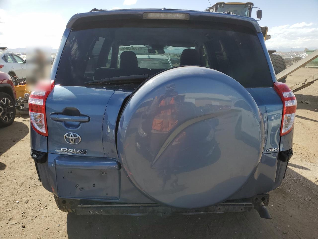 Photo 5 VIN: 2T3BF4DV5CW258695 - TOYOTA RAV 4 