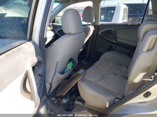 Photo 7 VIN: 2T3BF4DV6BW086384 - TOYOTA RAV4 