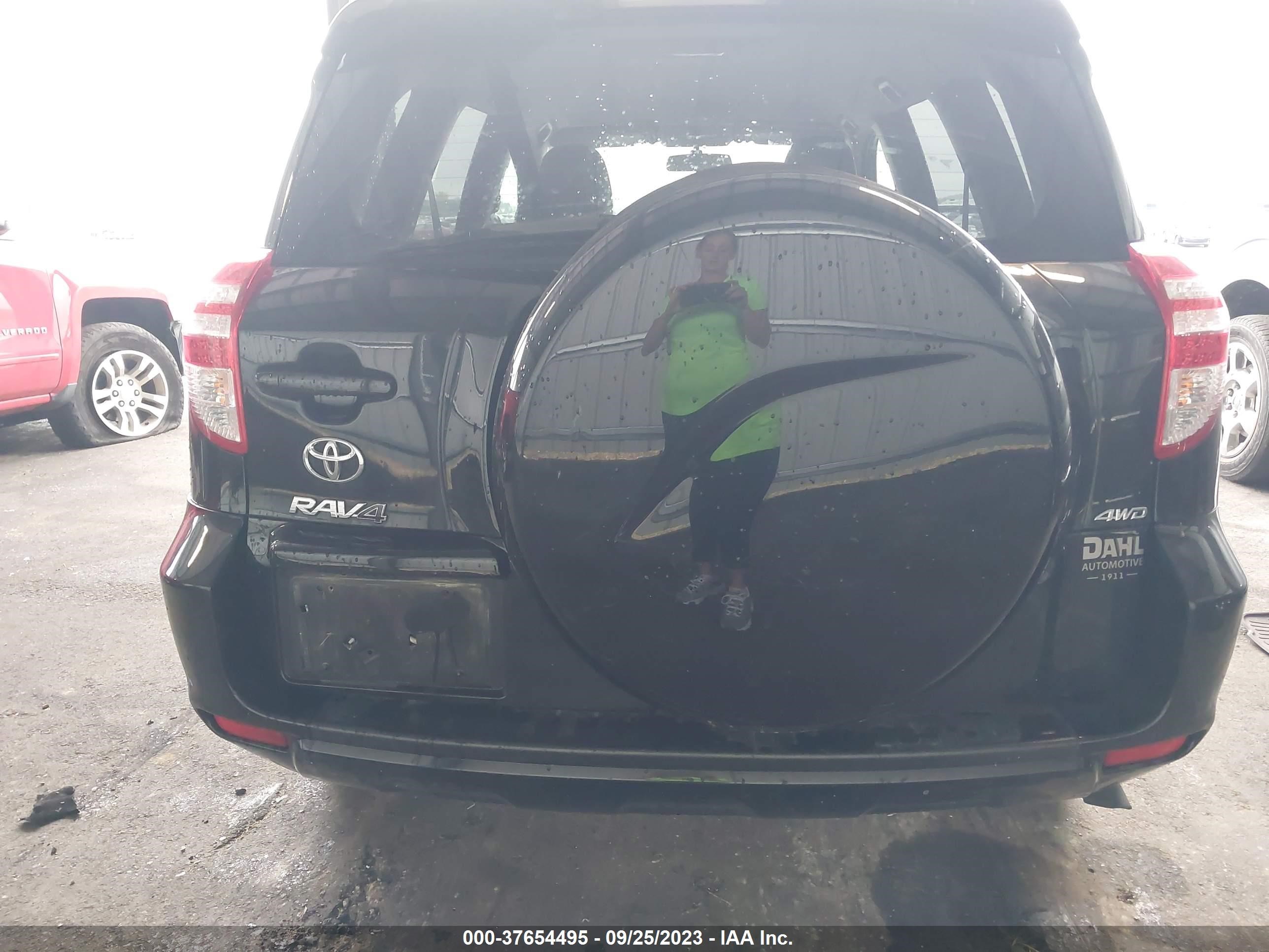 Photo 15 VIN: 2T3BF4DV6BW146938 - TOYOTA RAV 4 