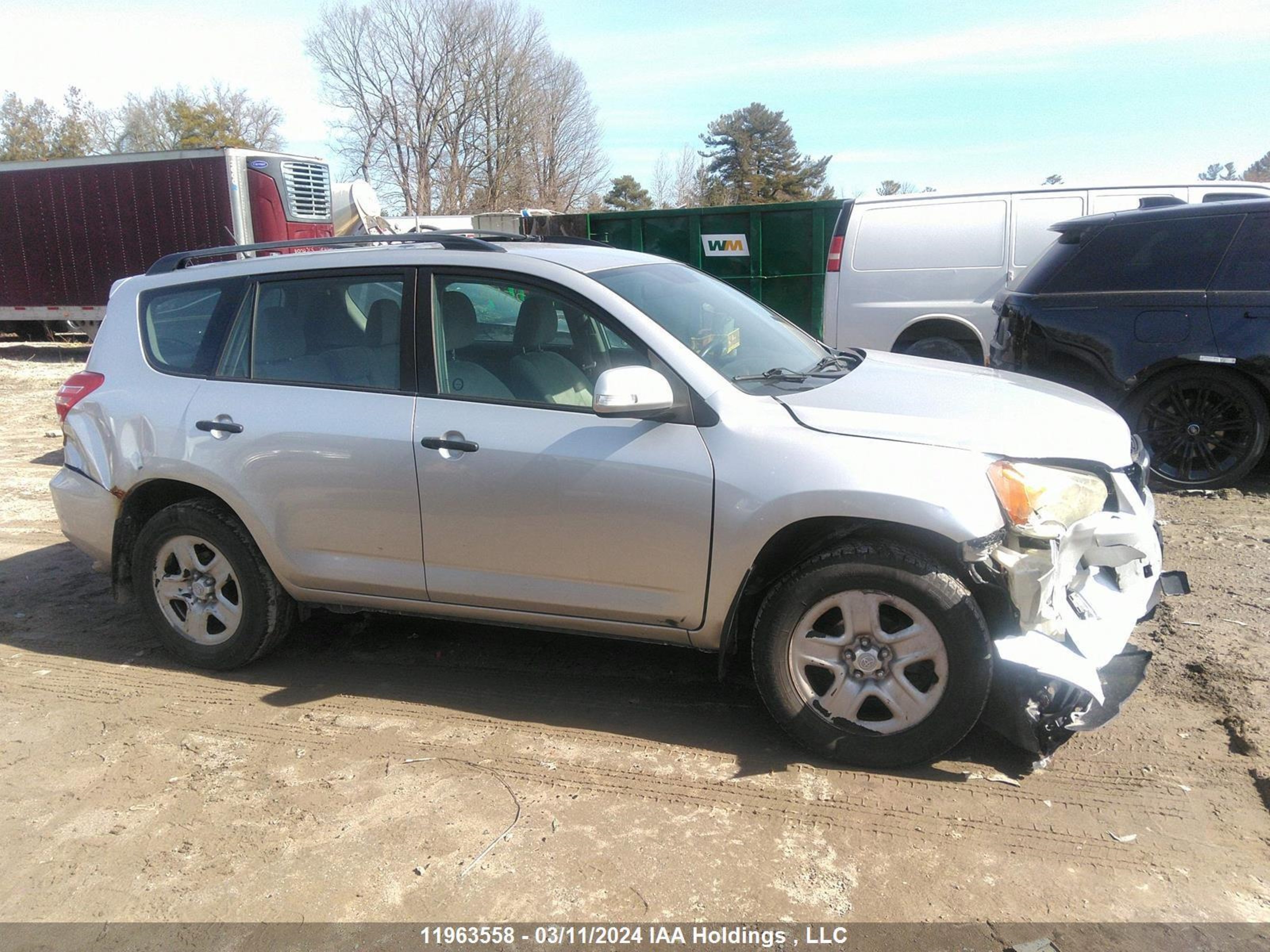 Photo 13 VIN: 2T3BF4DV6CW179228 - TOYOTA RAV 4 