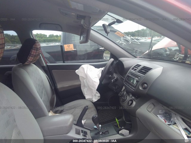 Photo 4 VIN: 2T3BF4DV6CW182937 - TOYOTA RAV4 