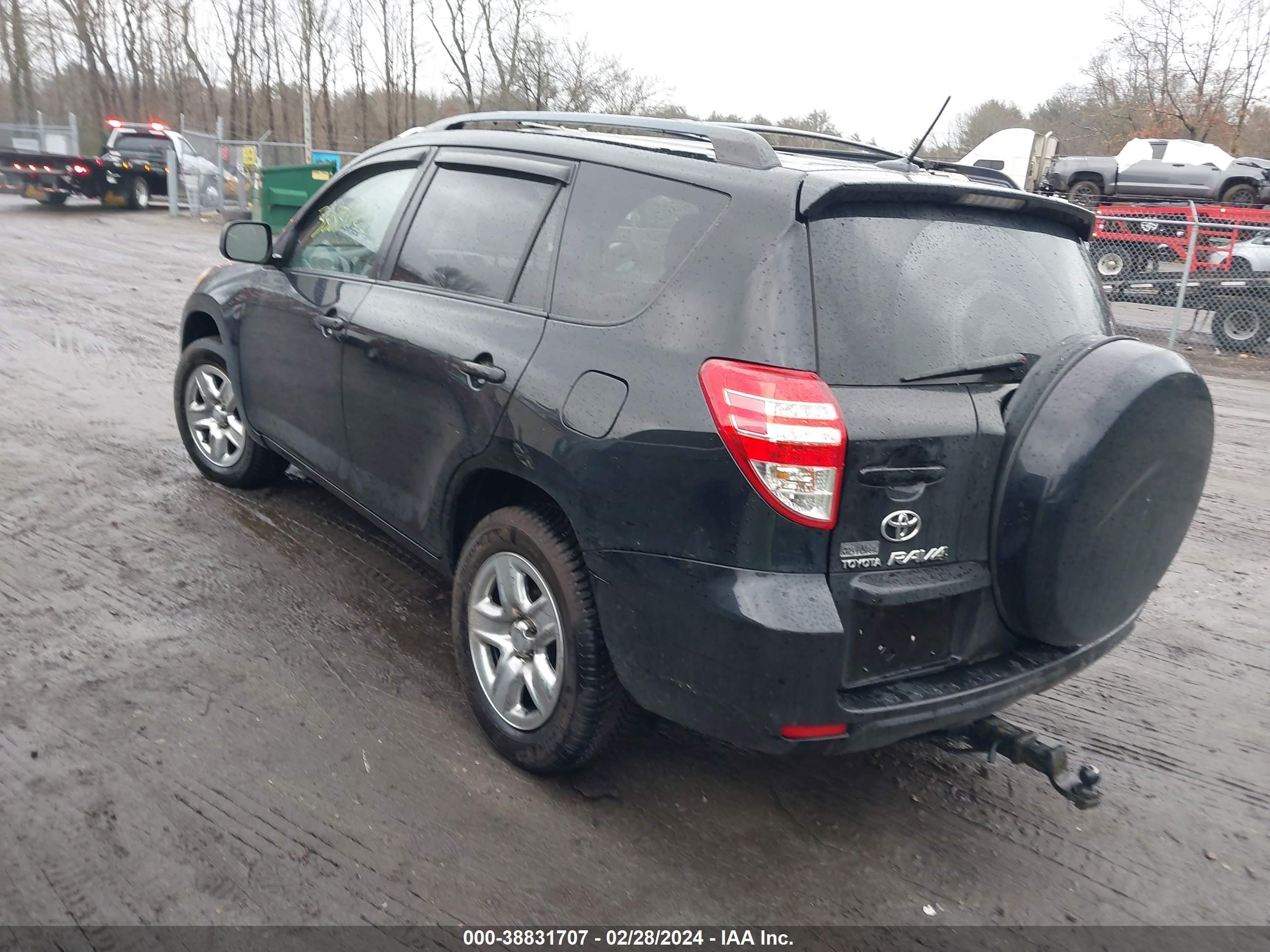 Photo 2 VIN: 2T3BF4DV7AW036284 - TOYOTA RAV 4 