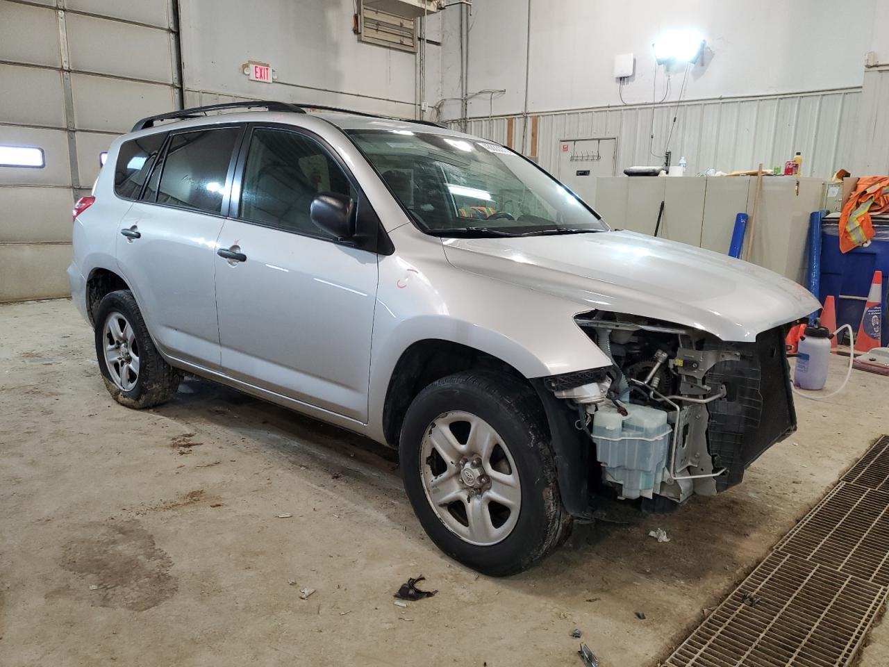 Photo 3 VIN: 2T3BF4DV7BW084059 - TOYOTA RAV 4 