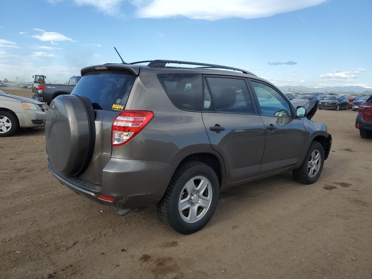 Photo 2 VIN: 2T3BF4DV7BW098110 - TOYOTA RAV 4 