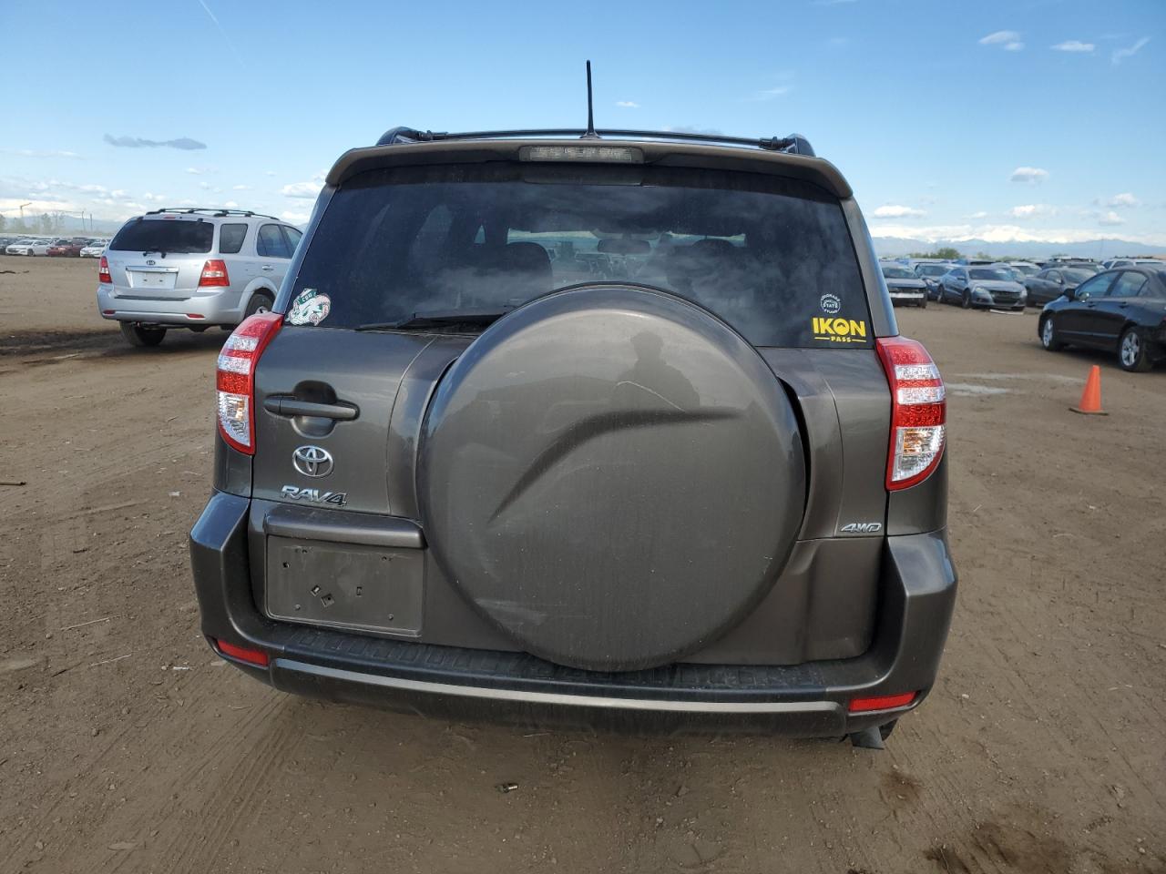 Photo 5 VIN: 2T3BF4DV7BW098110 - TOYOTA RAV 4 