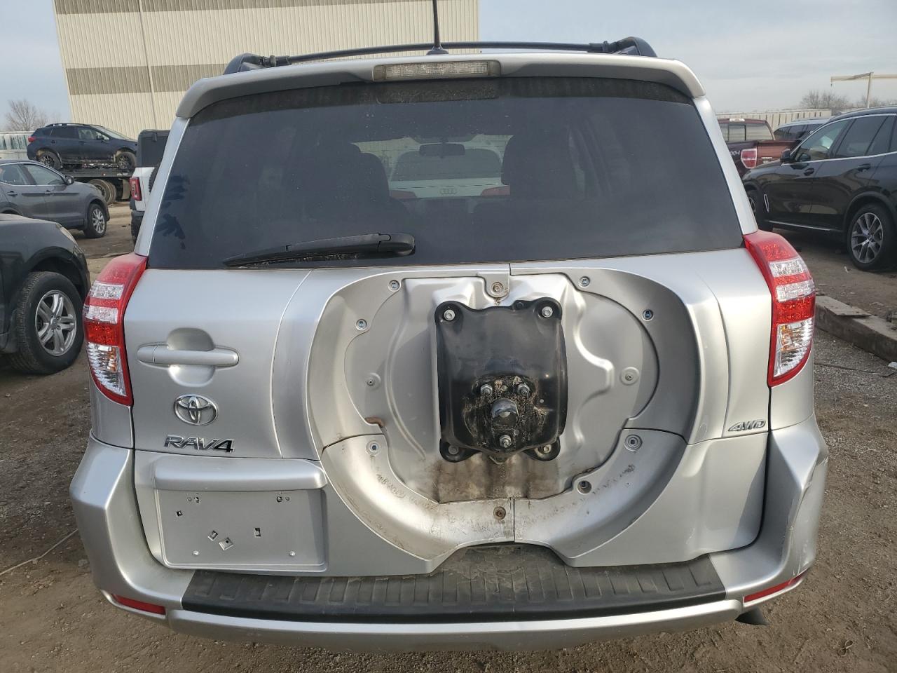 Photo 5 VIN: 2T3BF4DV7BW150495 - TOYOTA RAV 4 