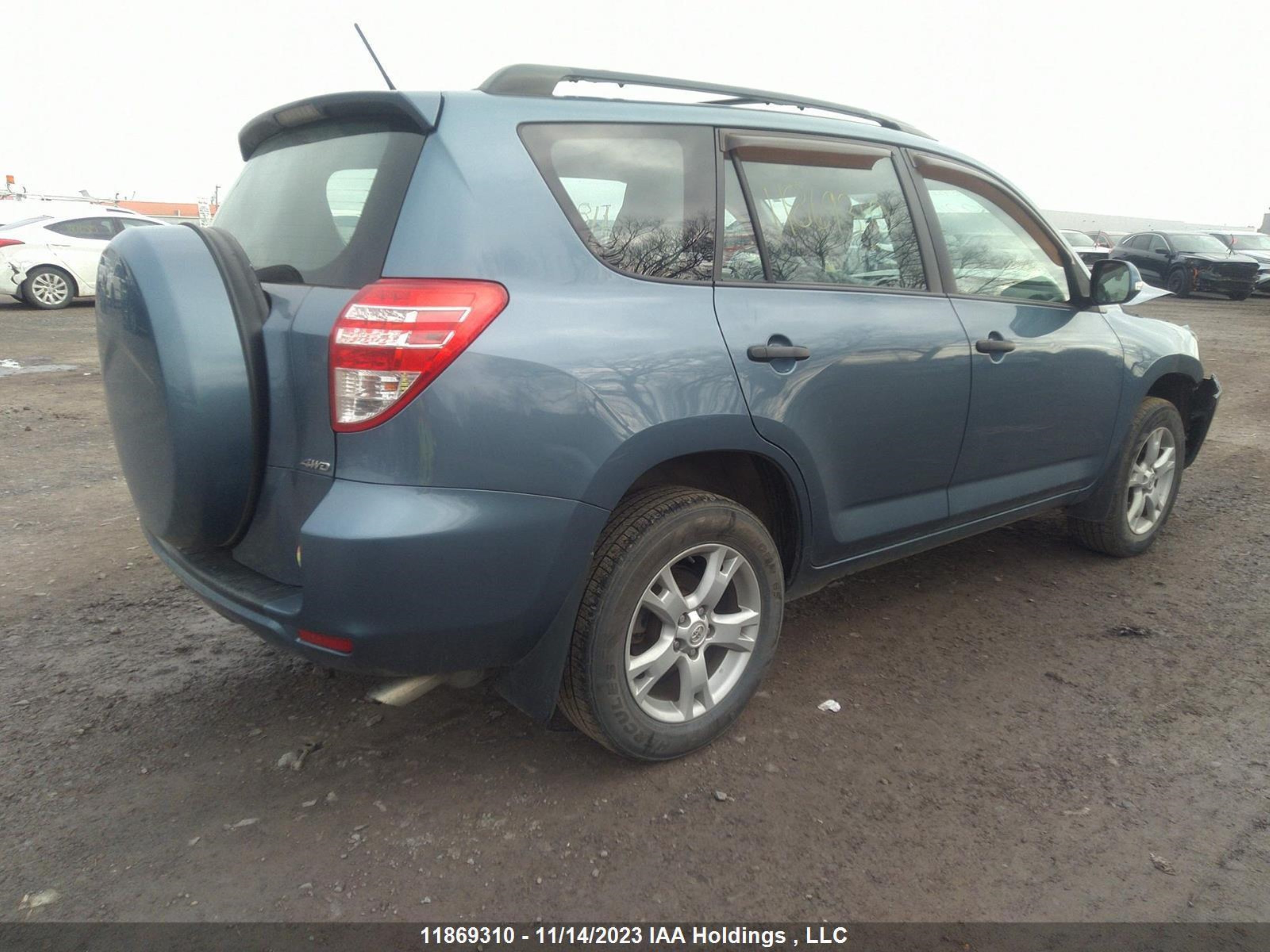 Photo 3 VIN: 2T3BF4DV7CW202077 - TOYOTA RAV 4 