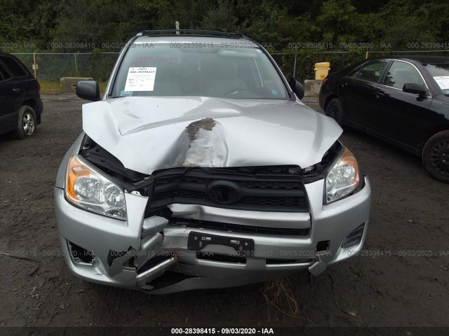 Photo 5 VIN: 2T3BF4DV7CW254695 - TOYOTA RAV4 