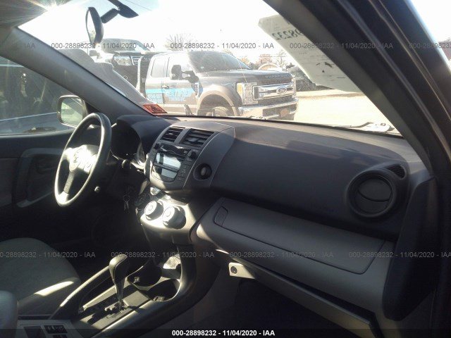 Photo 4 VIN: 2T3BF4DV8AW026041 - TOYOTA RAV4 