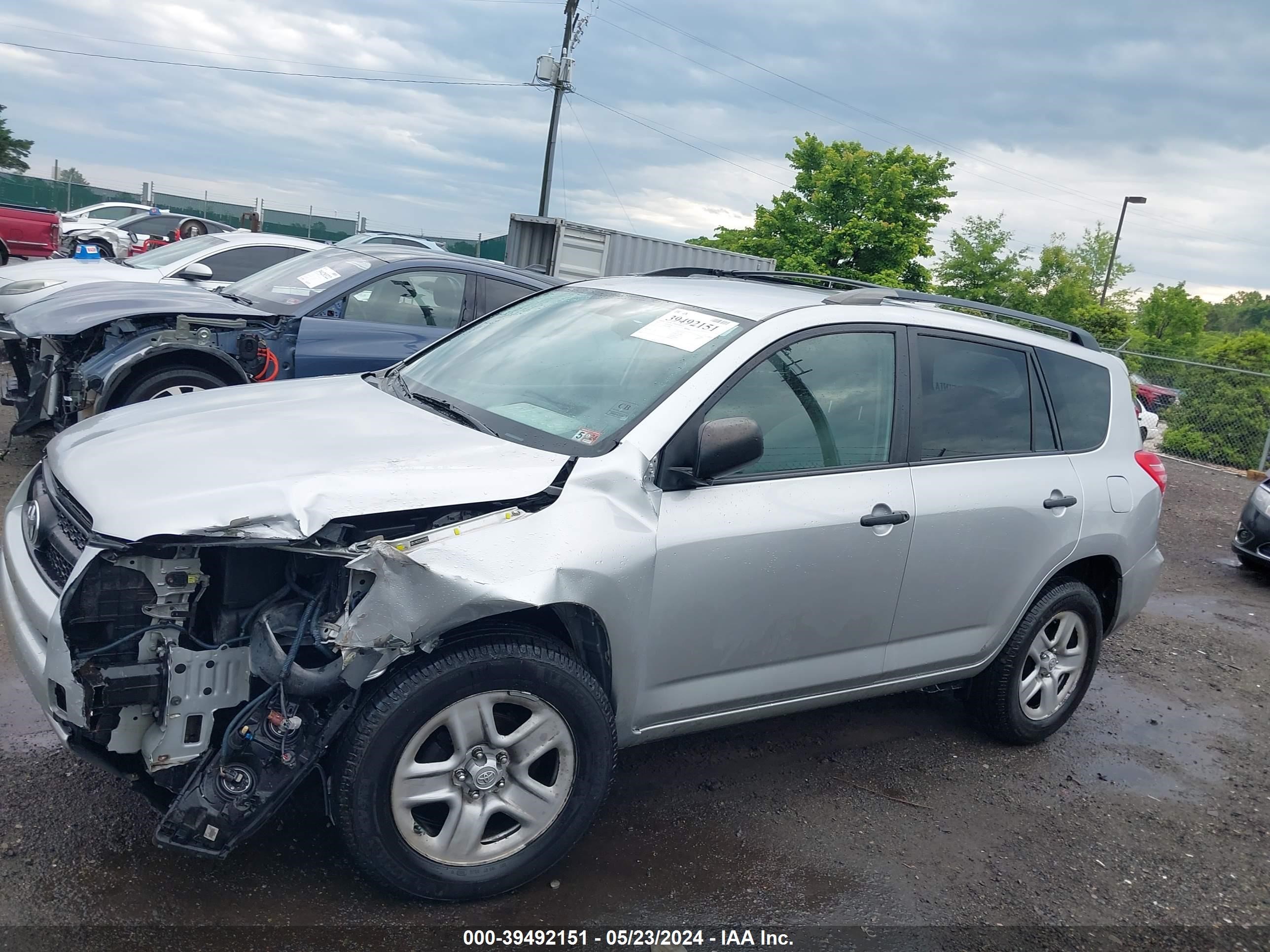 Photo 13 VIN: 2T3BF4DV8BW127940 - TOYOTA RAV 4 