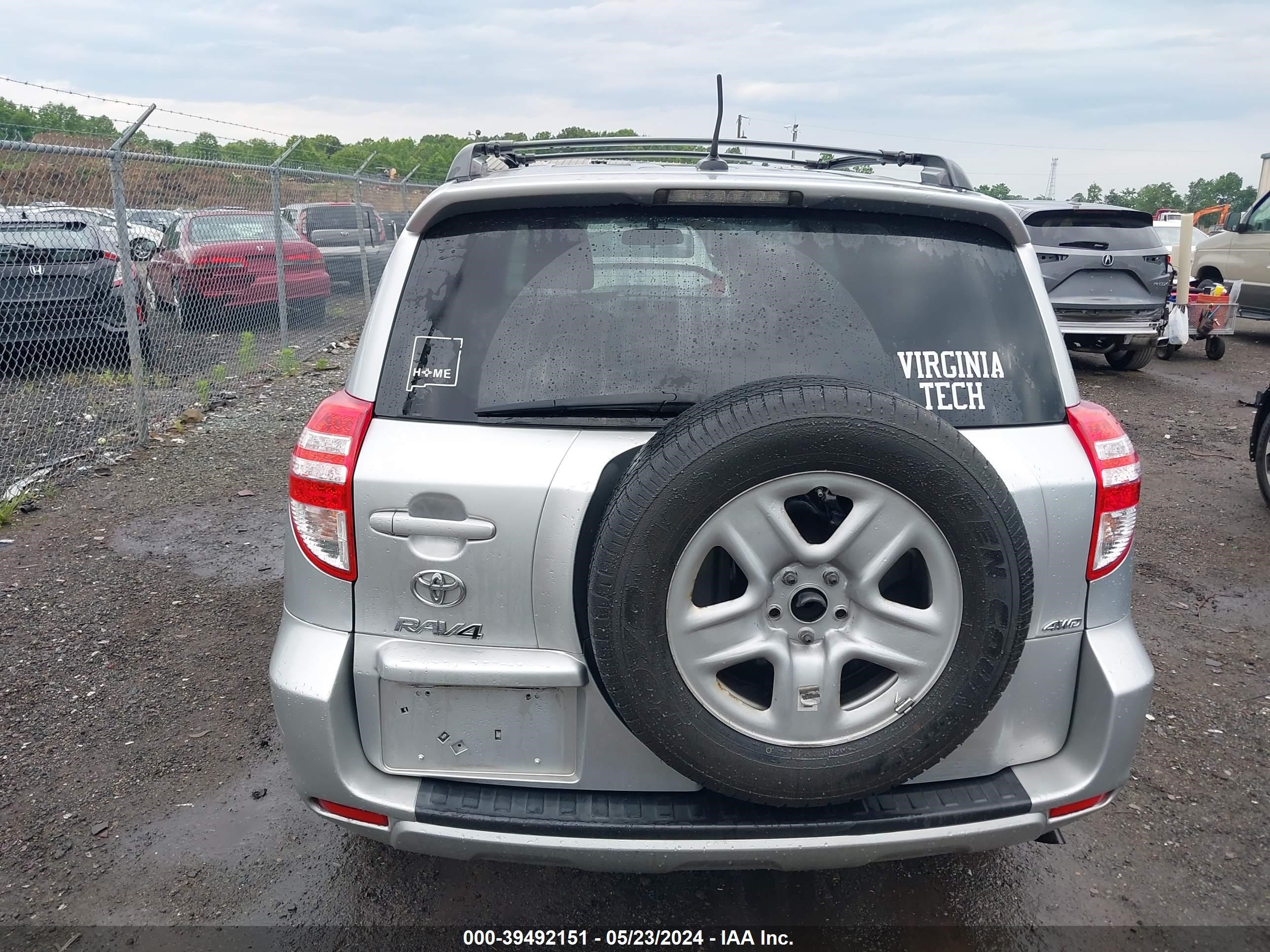 Photo 15 VIN: 2T3BF4DV8BW127940 - TOYOTA RAV 4 