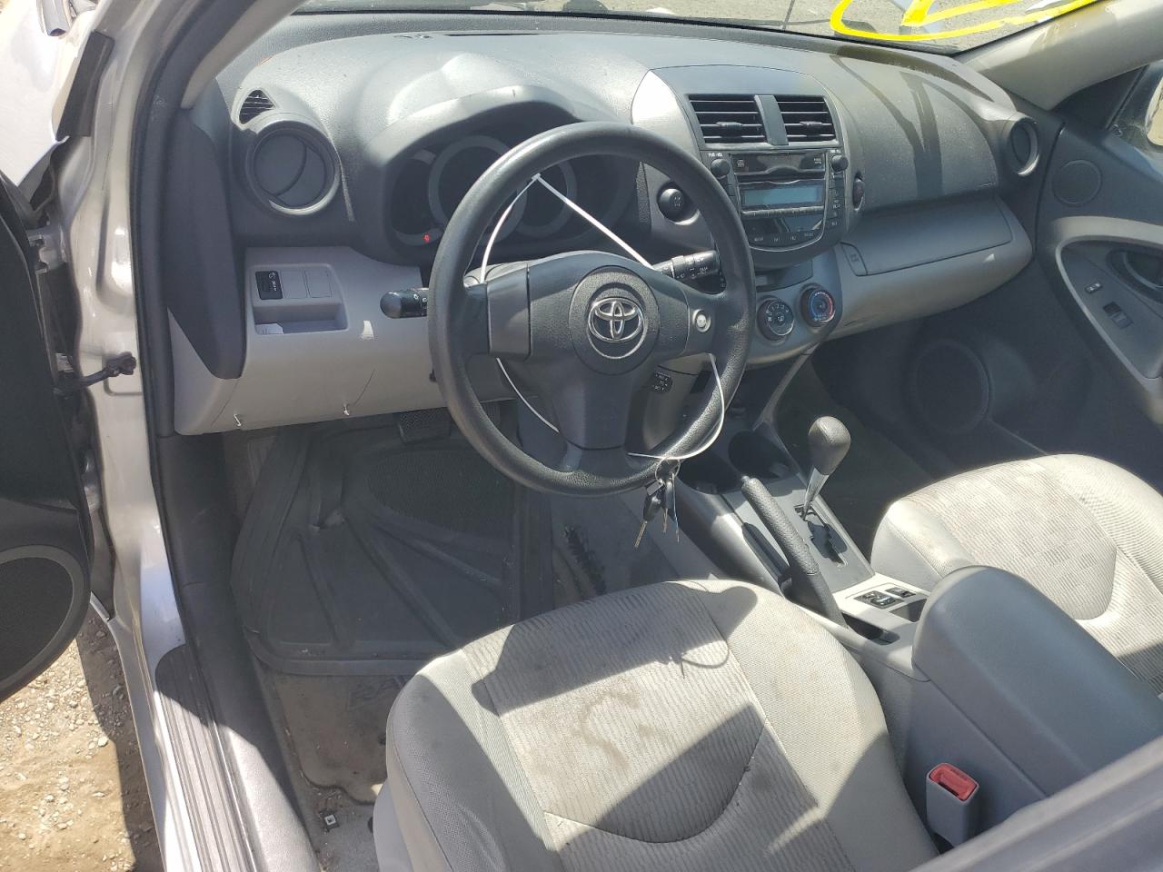 Photo 7 VIN: 2T3BF4DV8BW134595 - TOYOTA RAV 4 