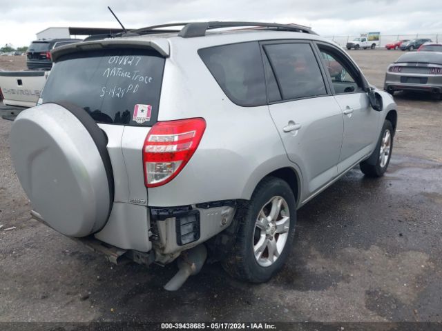 Photo 3 VIN: 2T3BF4DV8BW151557 - TOYOTA RAV4 