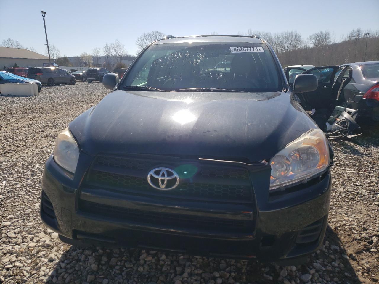 Photo 4 VIN: 2T3BF4DV8BW153258 - TOYOTA RAV 4 