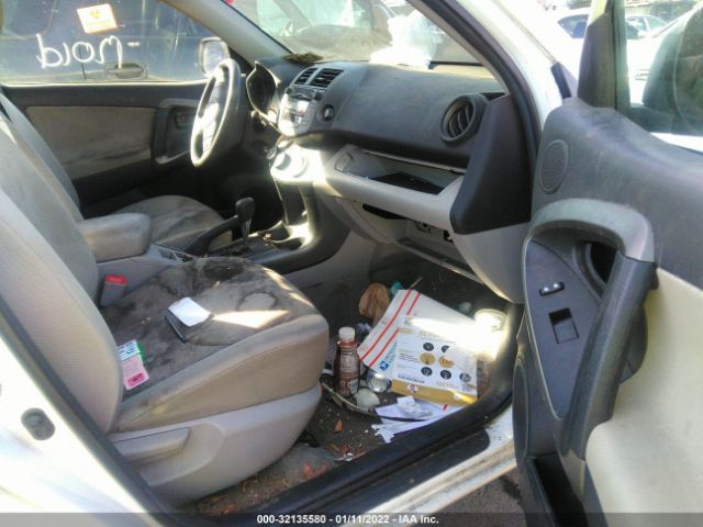 Photo 4 VIN: 2T3BF4DV9AW058688 - TOYOTA RAV4 