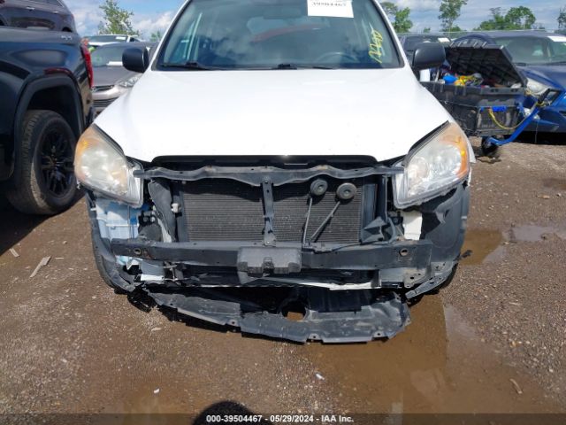 Photo 5 VIN: 2T3BF4DV9BW124982 - TOYOTA RAV4 