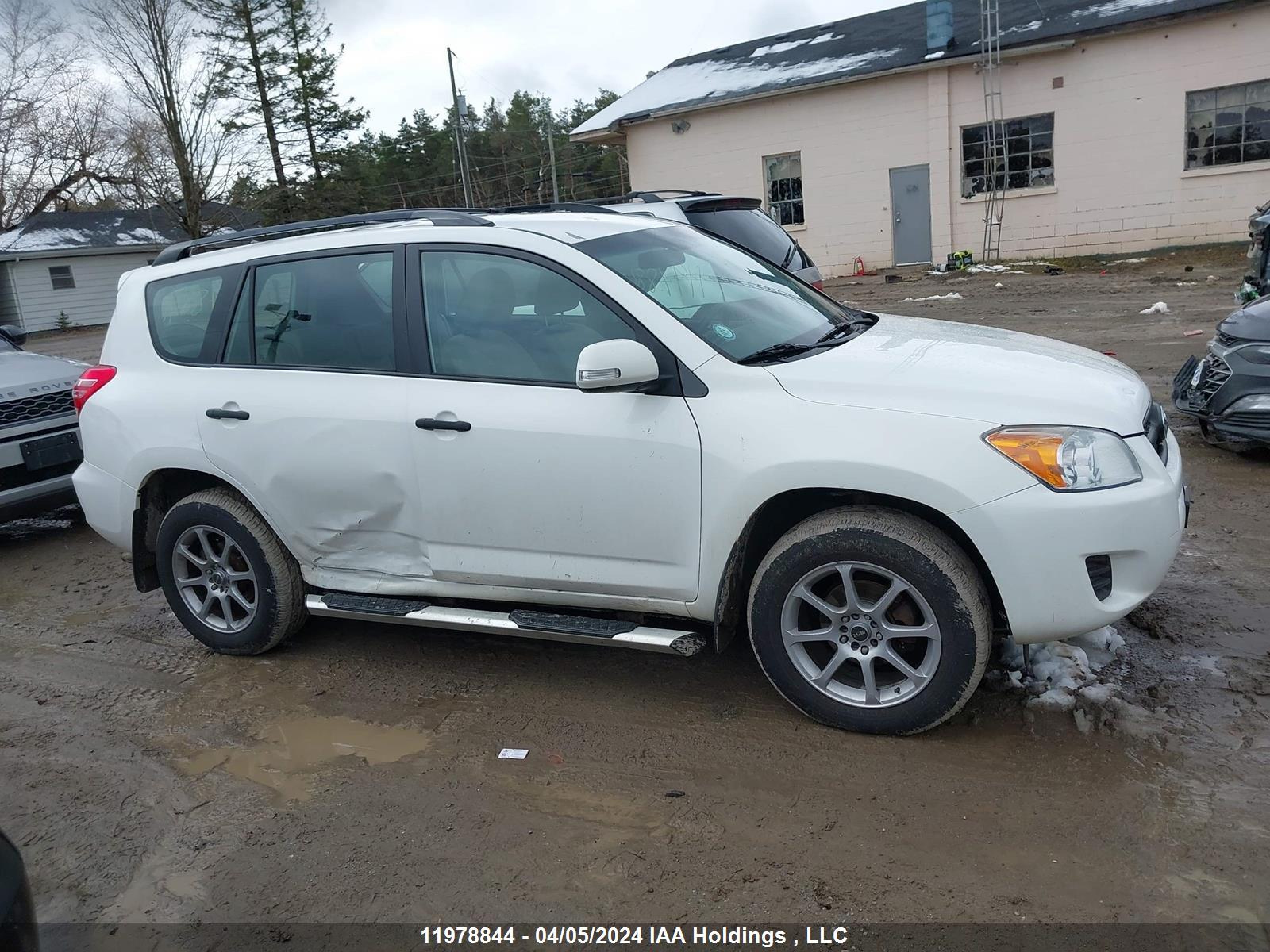 Photo 12 VIN: 2T3BF4DV9BW145167 - TOYOTA RAV 4 