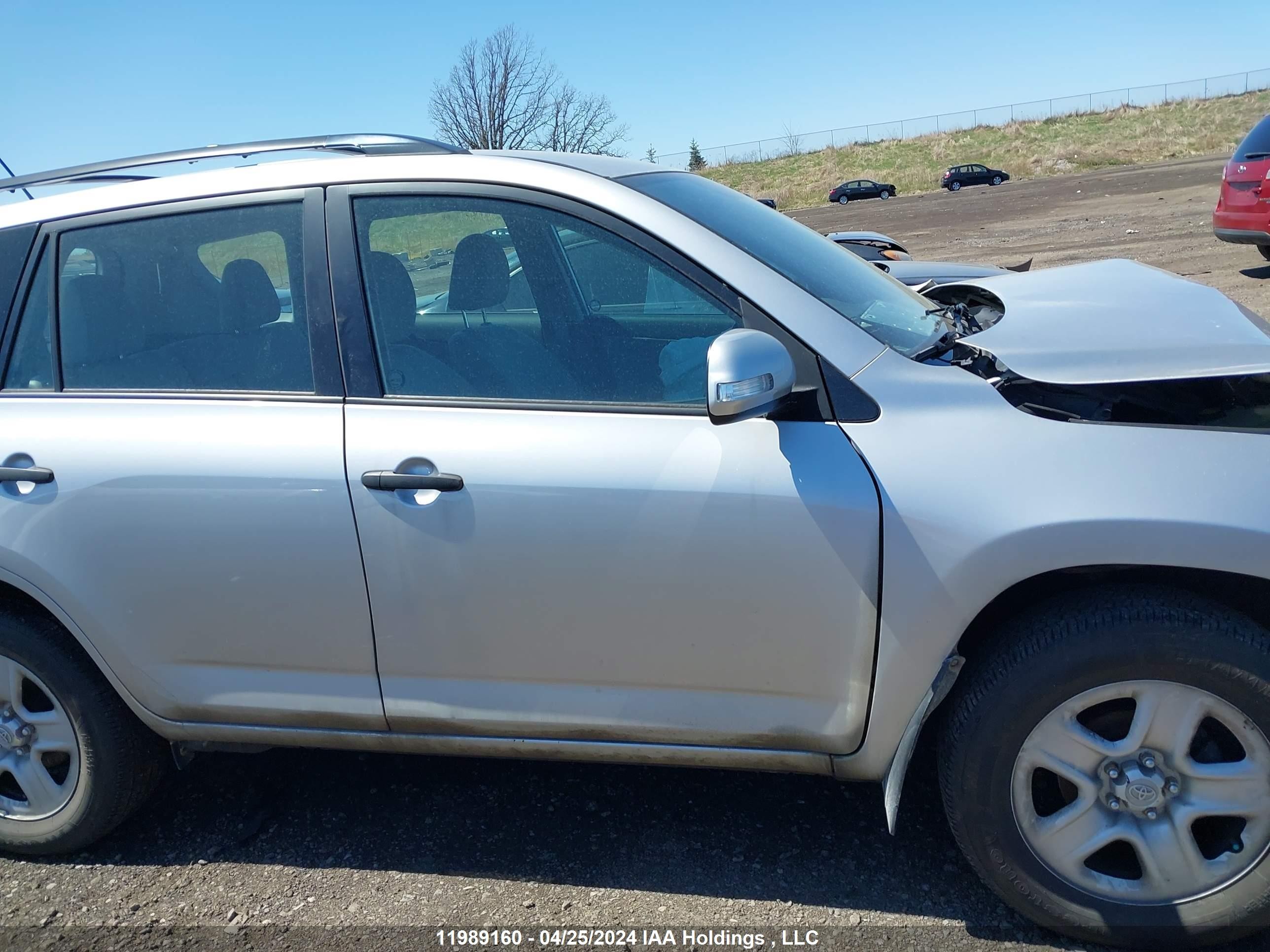 Photo 12 VIN: 2T3BF4DV9BW162230 - TOYOTA RAV 4 