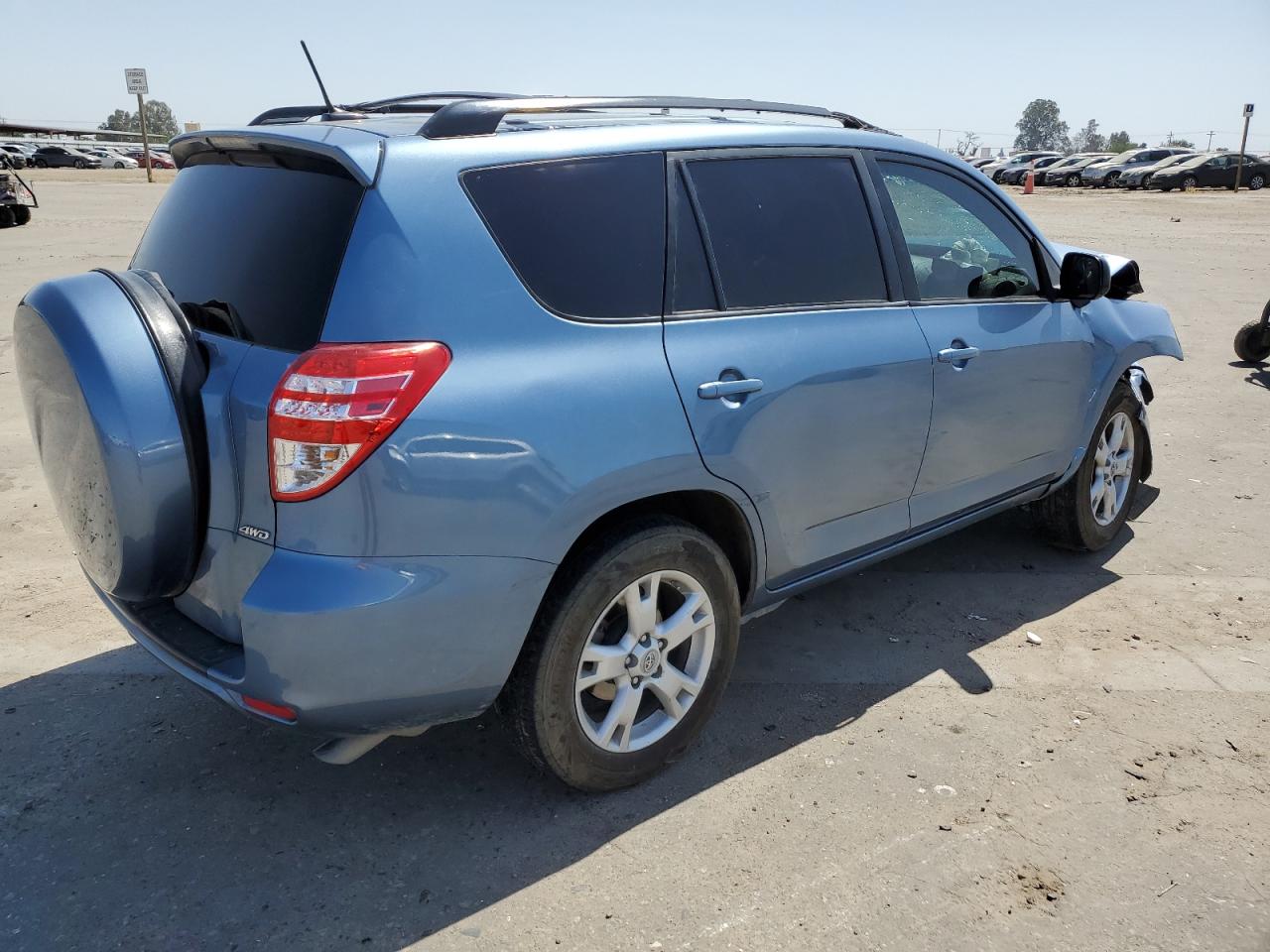 Photo 2 VIN: 2T3BF4DV9CW179157 - TOYOTA RAV 4 