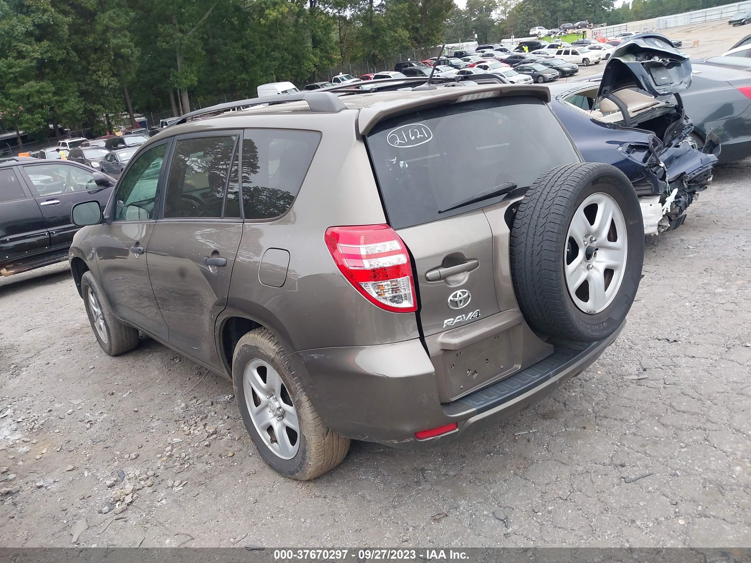 Photo 2 VIN: 2T3BF4DV9CW238692 - TOYOTA RAV 4 