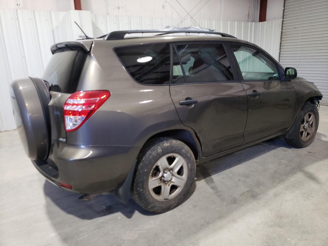 Photo 2 VIN: 2T3BF4DVXAW078383 - TOYOTA RAV 4 