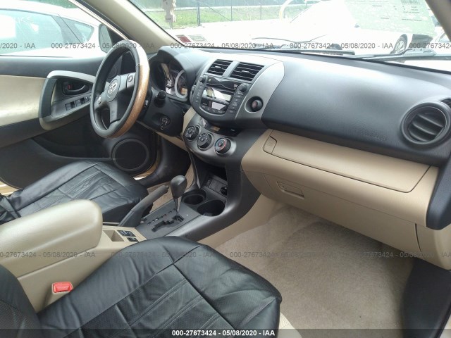 Photo 4 VIN: 2T3BF4DVXBW094665 - TOYOTA RAV4 