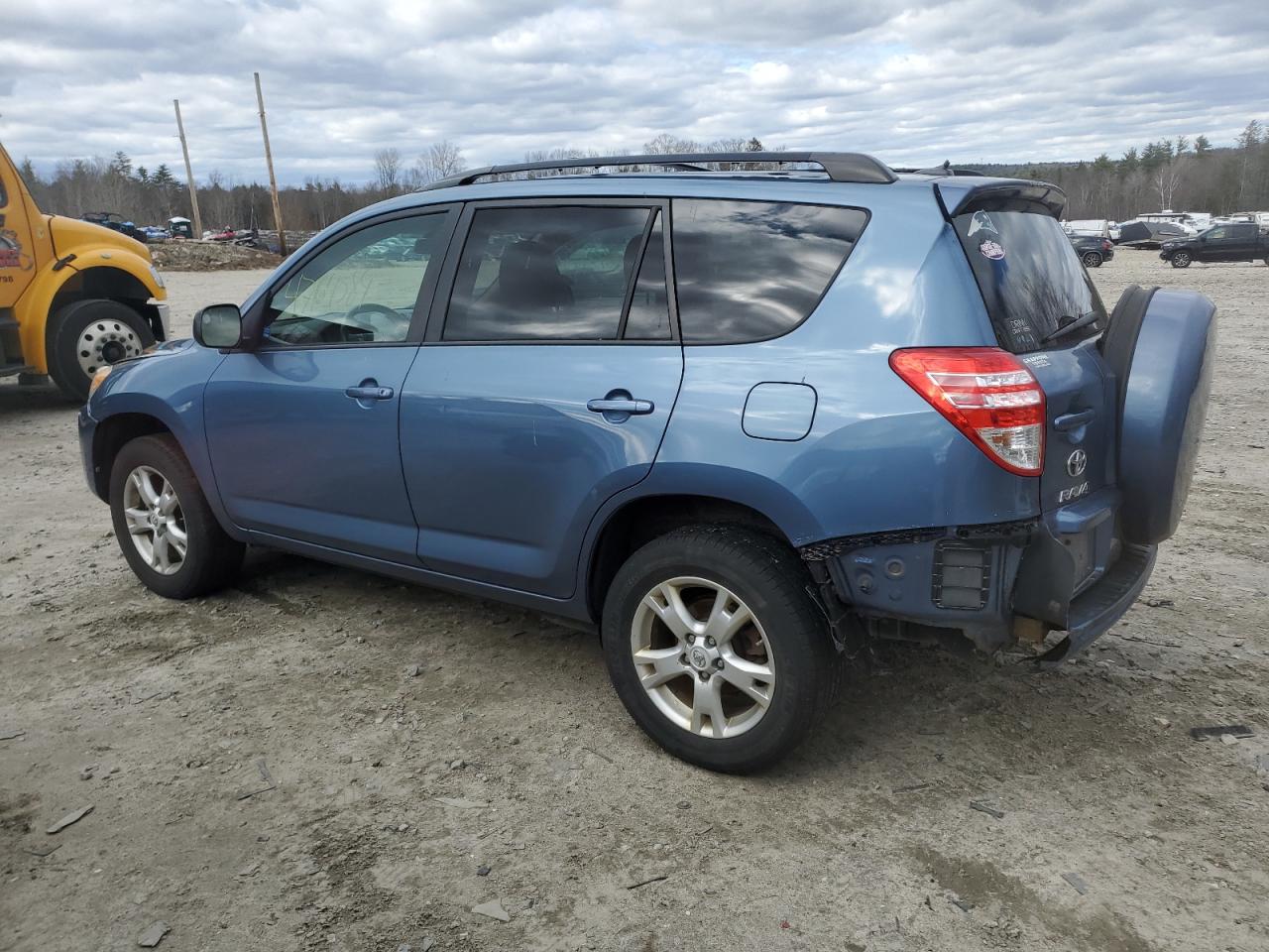 Photo 1 VIN: 2T3BF4DVXBW100223 - TOYOTA RAV 4 