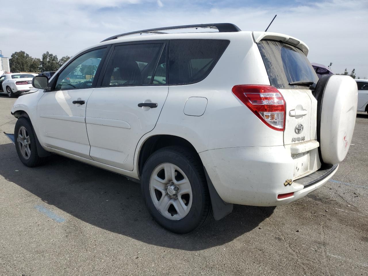 Photo 1 VIN: 2T3BF4DVXBW139863 - TOYOTA RAV4 