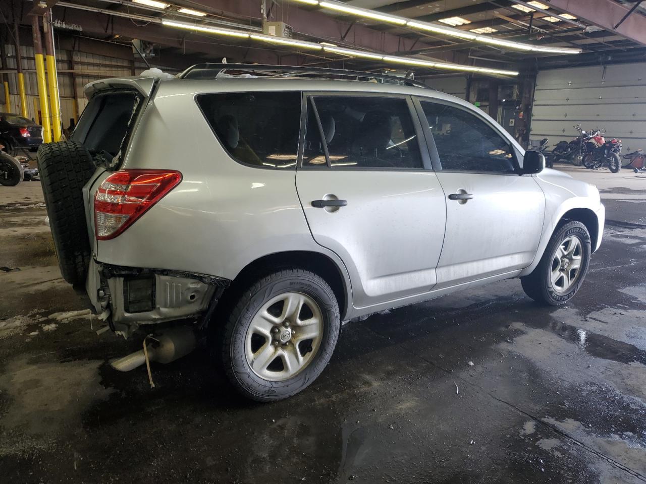 Photo 2 VIN: 2T3BF4DVXCW194038 - TOYOTA RAV 4 