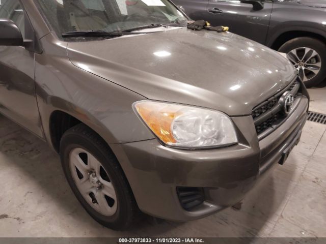 Photo 0 VIN: 2T3BF4DVXCW246963 - TOYOTA RAV4 