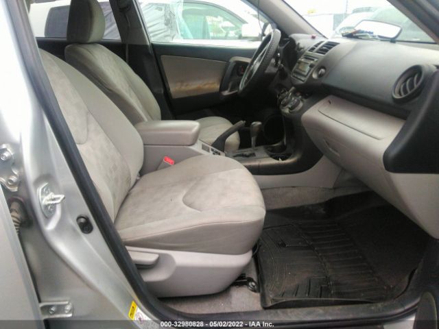 Photo 4 VIN: 2T3BF4DVXCW260202 - TOYOTA RAV4 