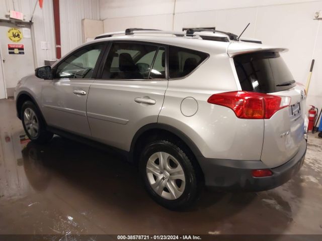 Photo 2 VIN: 2T3BFREV0FW339300 - TOYOTA RAV4 